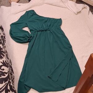 Elegant Green One-Shoulder Dress
